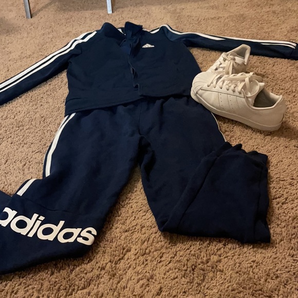 Adidas joggers with matching jacket - Picture 3 of 3